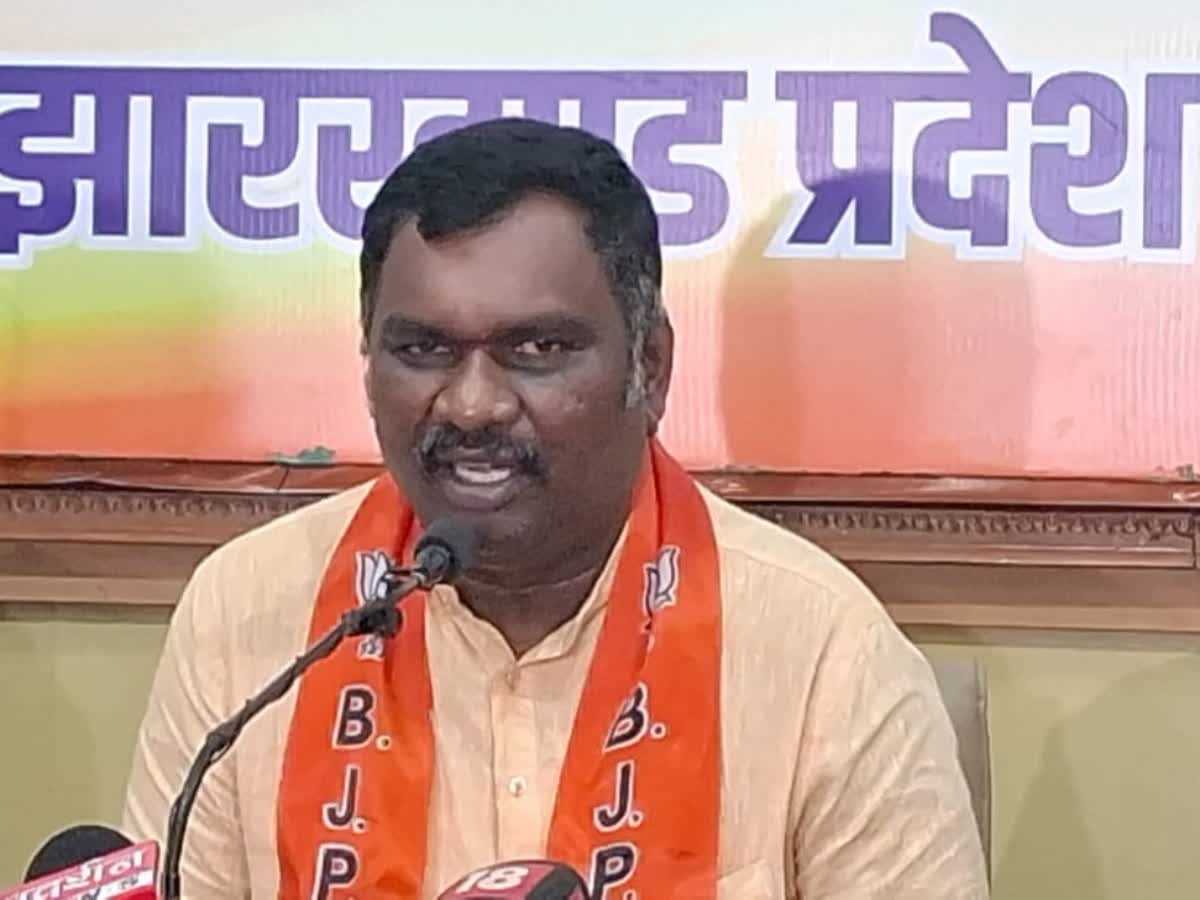 पारदर्शी परीक्षा आयोजित कराना सोरेन सरकार के बस की बात नहीं, घोटालों में बनाया कीर्तिमान : अमर कुमार बाउरी